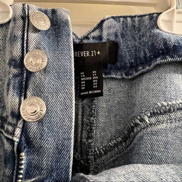 NWT Forever 21+ Denim Skirt 2X - Picture 3 of 3